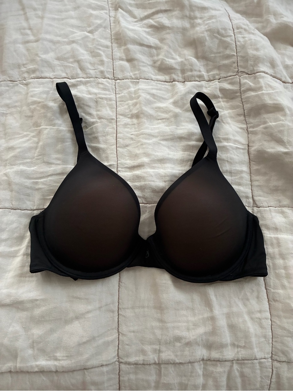 Victoria's Secret Black Smooth Molded T-Shirt Bra NWOT